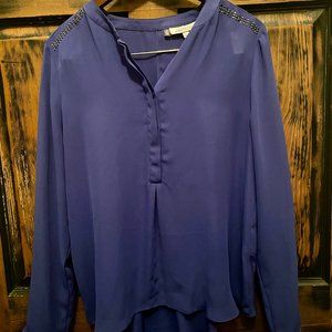 Flowy Jennifer Lopez top